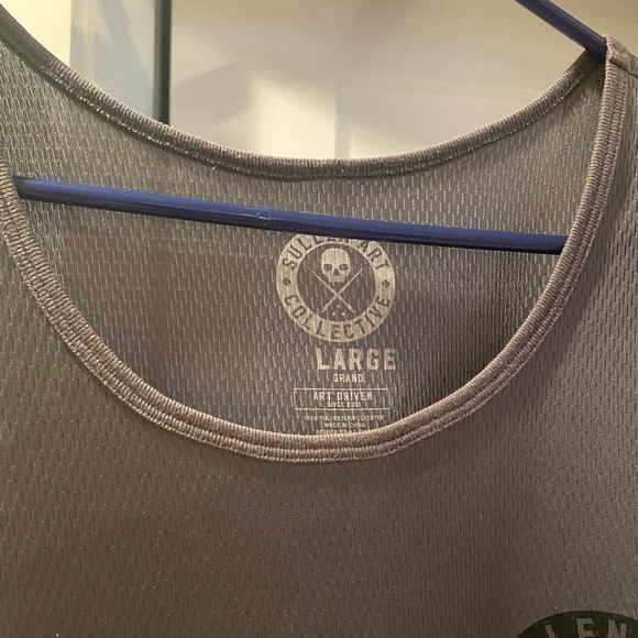 Slightly worn Sullen tank top - Picture 2 of 3